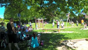 Auftanken am Spielplatz … auch im angenehmen Schatten